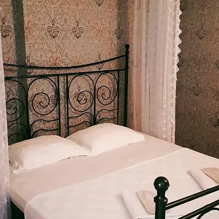 Morpheus Hotel 3*